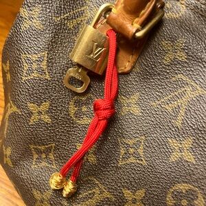 ✨LOW START ✨Louis Vuitton lock and key #319.